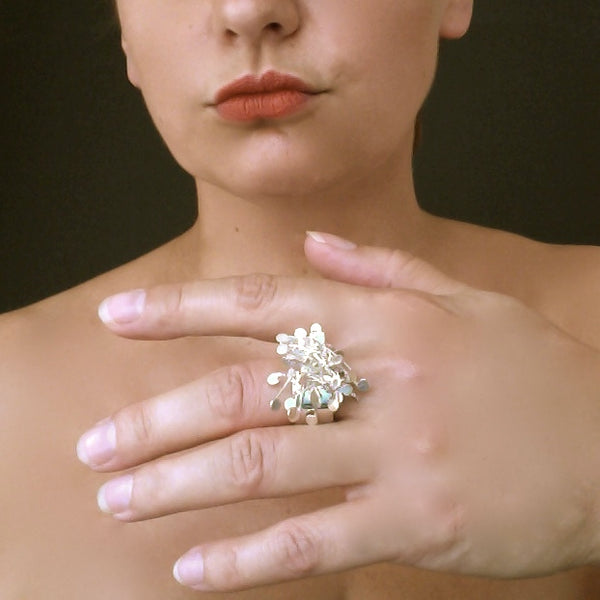 Signature Cluster wide Ring, polished silver by Fiona DeMarco