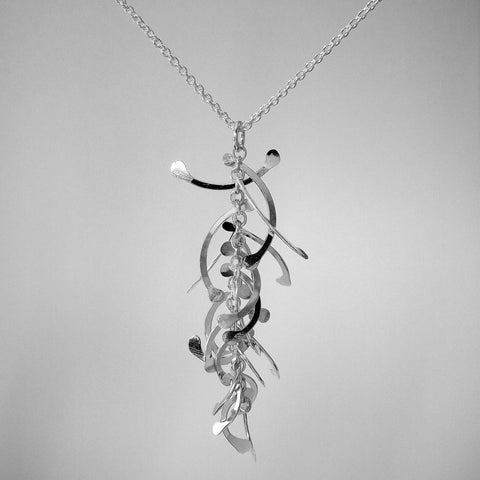 Contour graduated Pendant, polished silver by Fiona DeMarco