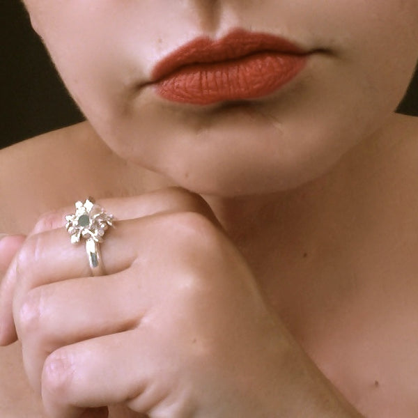 Radiance Ring, polished silver by Fiona DeMarco 
