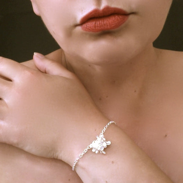 Radiance Bracelet, satin silver by Fiona DeMarco