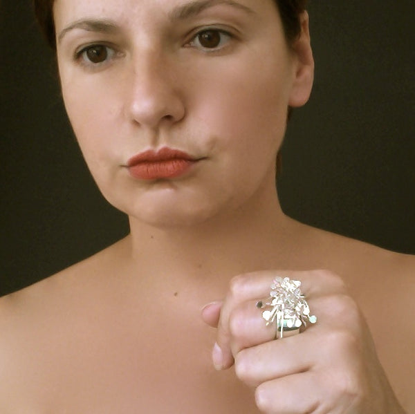Signature Cluster wide Ring, polished silver by Fiona DeMarco