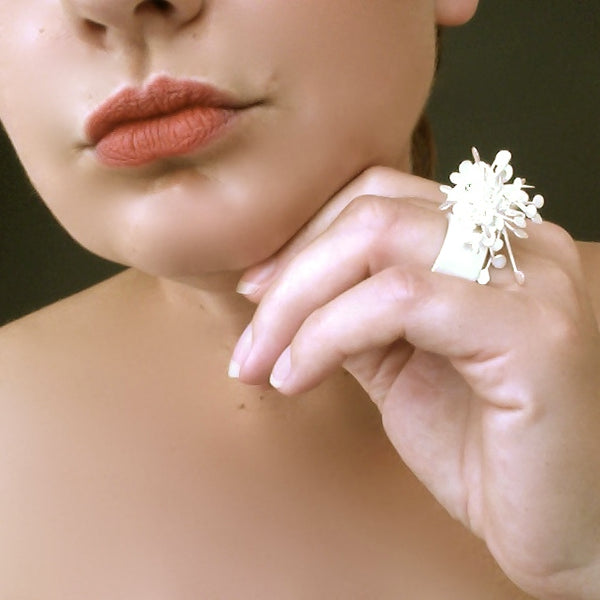 Signature cluster wide Ring, satin silver by Fiona DeMarco