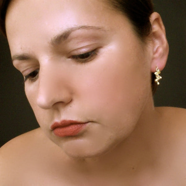 Harmony Precious stud earrings 18ct yellow gold by Fiona DeMarco