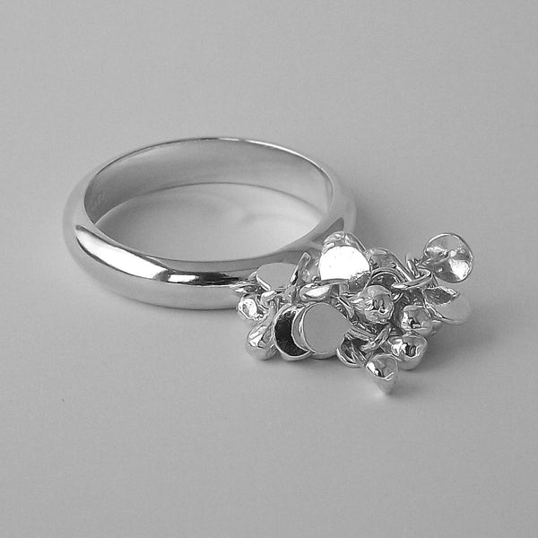 Radiance Ring, polished silver by Fiona DeMarco