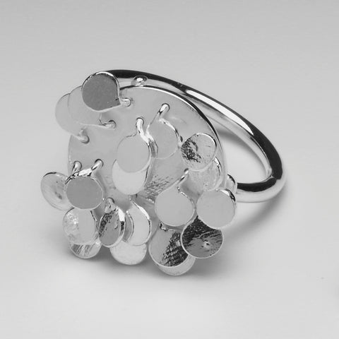 Symphony disc Ring, polished silver by Fiona DeMarco