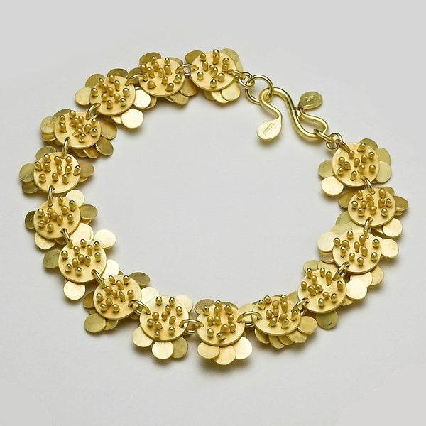 Symphony Precious bracelet, reverse side, 18ct yellow gold satin by Fiona DeMarco
